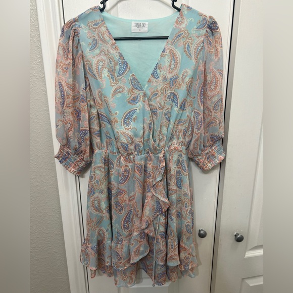 Sienna Sky Dresses & Skirts - Pretty Paisley Spring Dress Small
